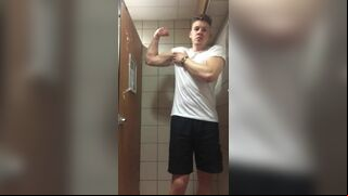 Stud showing off in gym bathroom and cumming _2